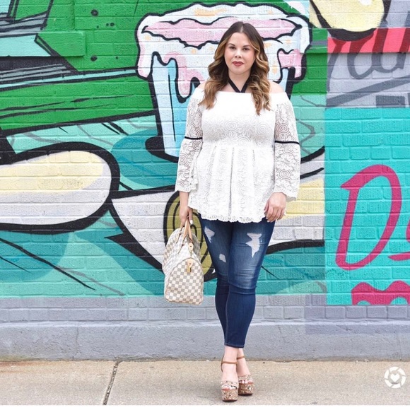 Eloquii Tops - Eloquii floral ots top